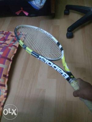 Babolat pure junior 26 size black and yellow