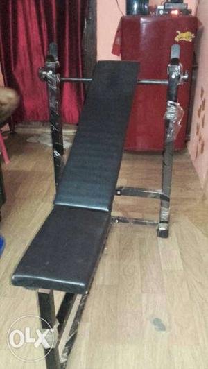 Black Bench home gym only 2 month old new condition