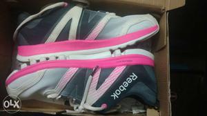Black-white-and-pink Reebok Athletic Shoes