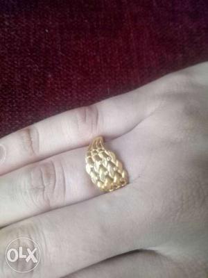 Designed Gold Ring