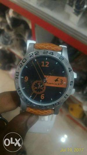 Fastrack watch at low price no scratch price