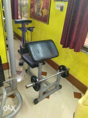 Flash sale full gym for sale for renovations