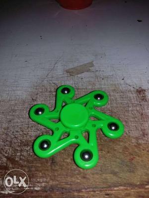 Green Hand Spinner