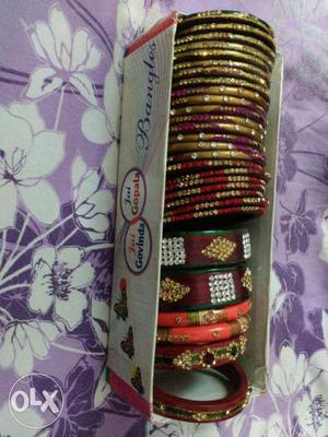 Jaipur Bangles of lac price vary from 100to300