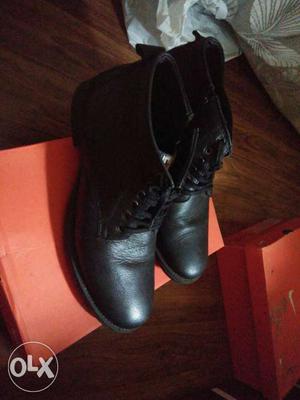 Lee cooper shoesIN MINT CONDTION