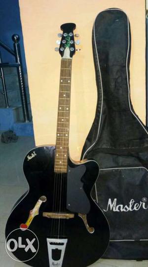 Master guitar 5 month old with bag new condition
