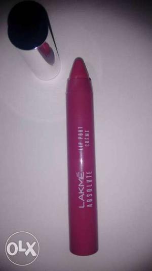 New unused lipstick from Lakme Absolute...