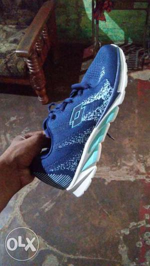 Paired Blue Lotto Running Shoe size 7