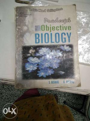 Pradeep's Objective Biology Book for science stream