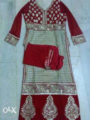 Red and golden colour combination, used only for