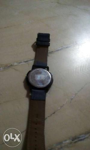 Round Brown Wrist Watch