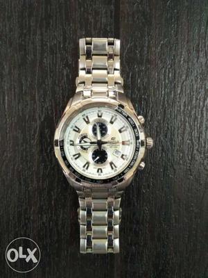 Round Silver And White Chronograph Watch With Link Band