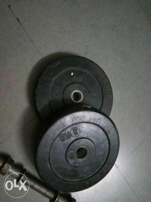 3 kg dumbbell plates(2)..and the rod is free.