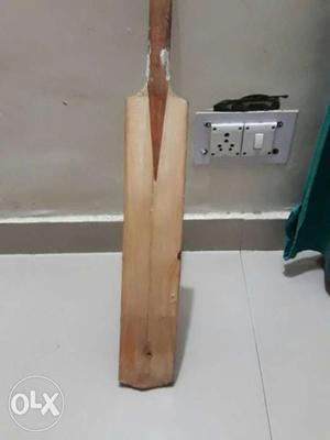 A new bat only 2 time used and in good condition