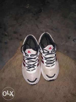 Adidas shoe very good condition