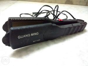 Black Guang Ming Corded Flat Iron