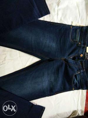 Blue-washed Zara Jeans