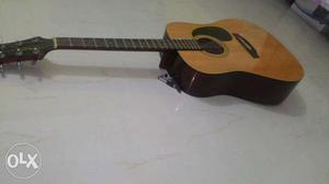 GB&A Guitar !! With capo, GREAT condition. MRP: