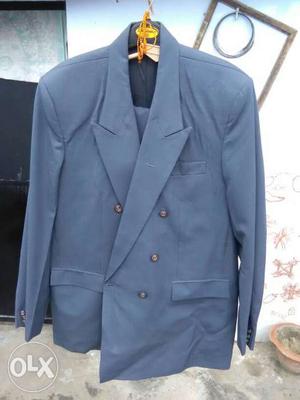 Gracy blue color, pasting suit hai..