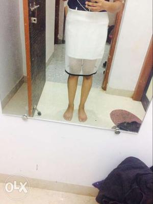 UNUSED white skirt (selling because of size issue)