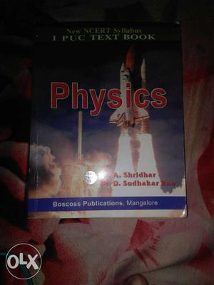 1st pu physics text book  actual price is 365