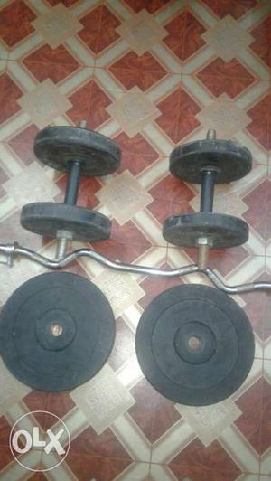Dumbles with rod with good condition n unused