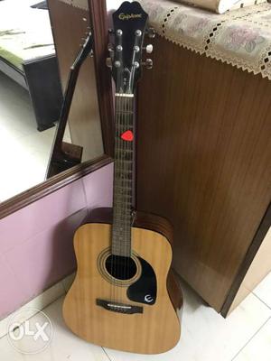 Epiphone dr100 acoustic guitar