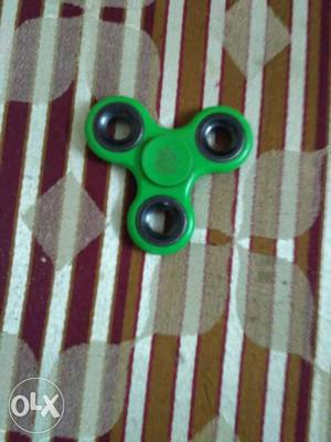 Green 3-bladed Fidget Spinner