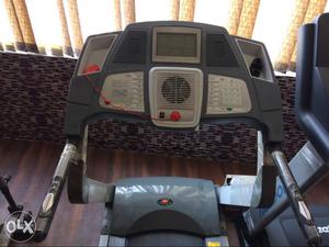 Viva electronic treadmill barand new condition