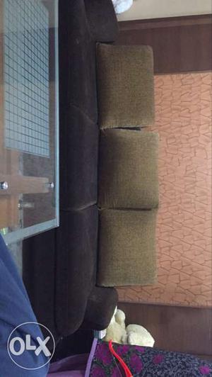 6 seat sofa set in good and new condition