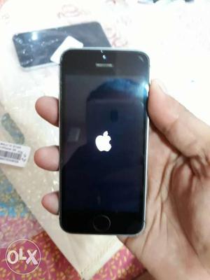 Apple 5s 16 gb black colour only mobile