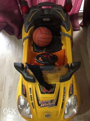 Branded Sunbaby kids car in excellent condition