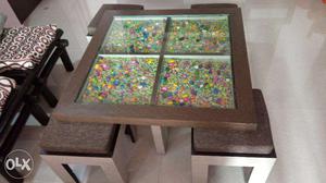 Coffee table with 4 stool (Designer)