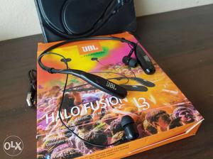 Jbl holo fusion This wireless earphone is in