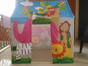 Kids play tent house