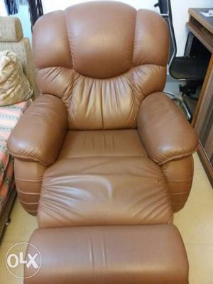 LA-Z-BOY Brown Leather Recliner Sofa Chair