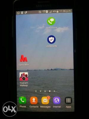 Samsung Galaxy a7 in good condition with charger