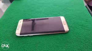 Samsung s7 edge gold 32gb 1 year old all acc