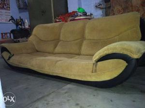 Three sitter sofa in good condition