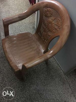 2 chairs Rs400 each. Good as new