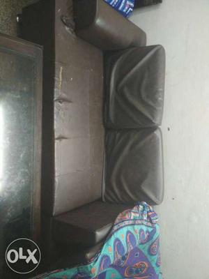 2year old leather L-shape sofa 4seater. Price