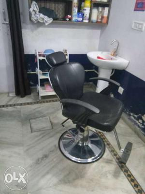 Black Barber Chair