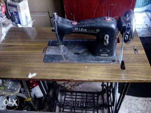 Black Rita Sewing Machine