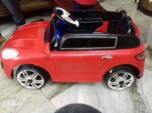 Childrens electric car with accelerator and