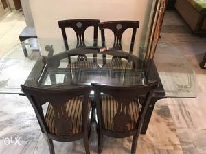 Comfort Dinning Set with four chairs