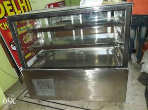 Counter freez 2 months old new condition