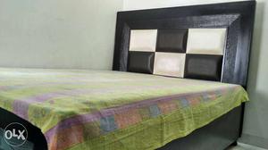 Double box Bed with mattresses