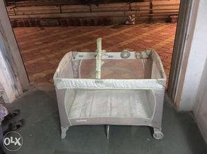 Folding baby cot for new borns and can be used