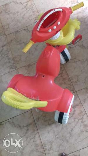 Kids Tricycle for sale 1k