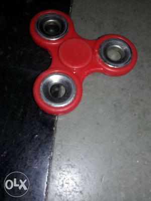 Red figdet spinner in good condition u can